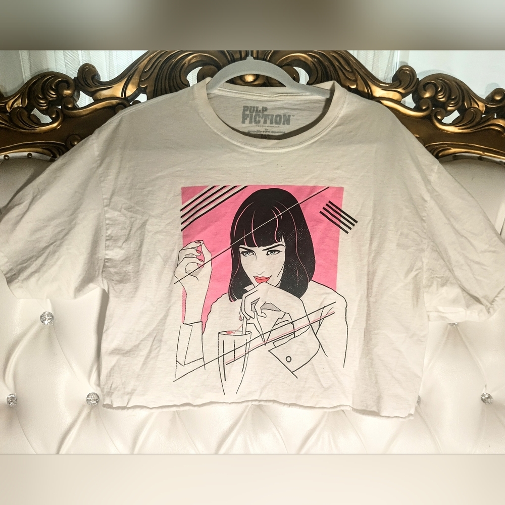 Graphic crop t shirt
